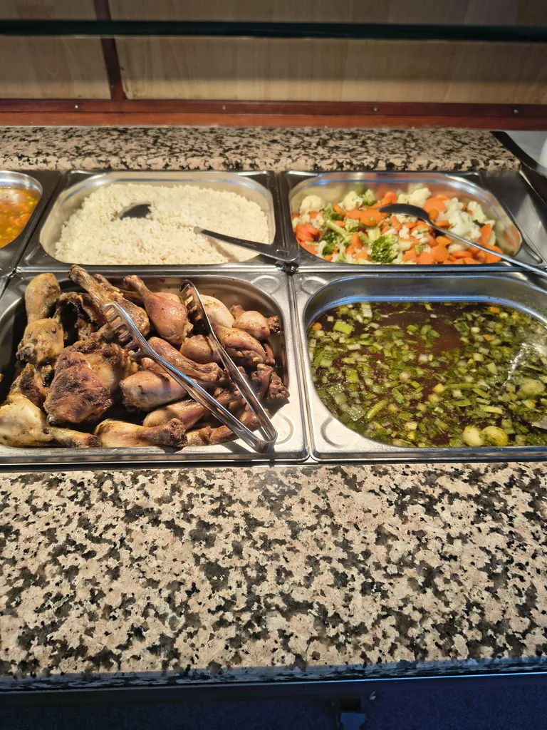 Wieczorny rejs po Wełtawie – światła miasta